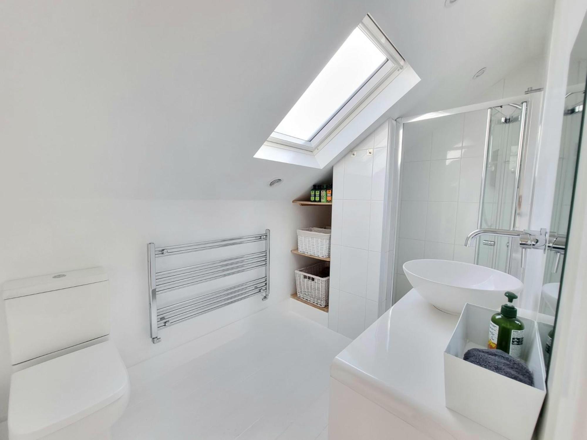 West Hill Retreat Seaview Balcony Chic Loft Studio & Free Parking Hastings Eksteriør bilde