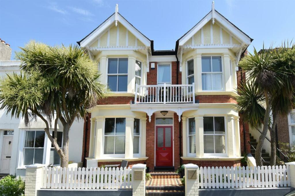 West Hill Retreat Seaview Balcony Chic Loft Studio & Free Parking Hastings Eksteriør bilde